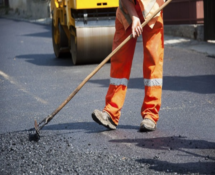 immagine notizia Limitazioni al traffico su alcune strade provinciali per lavori di ripristino del manto stradale